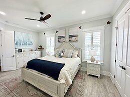 Casamigos 6 Bedroom Home by RedAwning