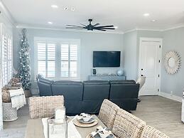 Casamigos 6 Bedroom Home by RedAwning