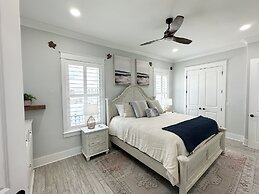 Casamigos 6 Bedroom Home by RedAwning