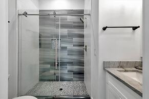 Casamigos 6 Bedroom Home by RedAwning