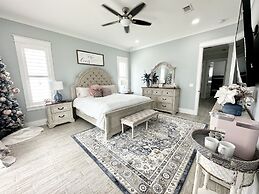 Casamigos 6 Bedroom Home by RedAwning