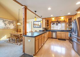 Sandbar Haven 3 Bedroom Home by RedAwning