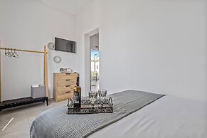 Elefsinian Mysteries Apartments