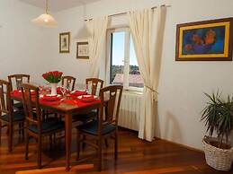 Villa Antonija - Four-bedroom Villa With Terrace and Private Pool