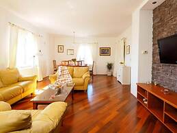 Villa Antonija - Four-bedroom Villa With Terrace and Private Pool