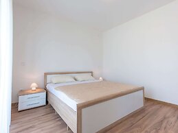 Apartments Lucija - Two Bedroom Apartment With Balcony and Sea View