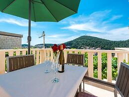 Apartments Lucija - Two Bedroom Apartment With Balcony and Sea View