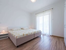 Apartments Lucija - Two Bedroom Apartment With Balcony and Sea View