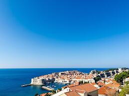 Apartments Bonavista - Premium Two Bedroom Apartment With Balcony and 