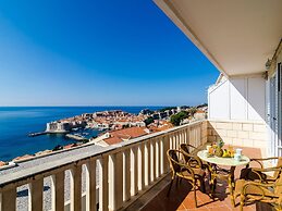 Apartments Bonavista - Premium Two Bedroom Apartment With Balcony and 