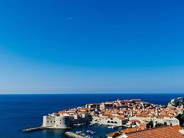 Apartments Bonavista - Premium Two Bedroom Apartment With Balcony and 