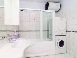 Apartments Bonavista - Premium Two Bedroom Apartment With Balcony and 