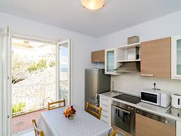 Apartments Bonavista - Premium Two Bedroom Apartment With Balcony and 