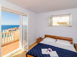 Apartments Bonavista - Premium Two Bedroom Apartment With Balcony and 