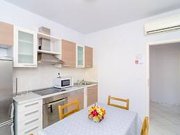 Apartments Bonavista - Premium Two Bedroom Apartment With Balcony and 