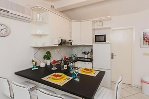 Apartments Roda - Comfort One Bedroom Apartment With Terrace -