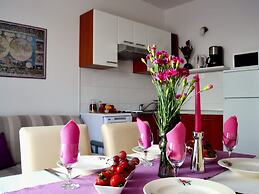 Apartments Lina - Three Bedroom Apartment With Two Balconies and Sea V