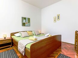 Apartments Lina - Three Bedroom Apartment With Two Balconies and Sea V