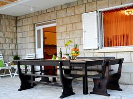 Apartments Lina - Three Bedroom Apartment With Two Balconies and Sea V