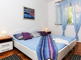 Apartments Lina - Three Bedroom Apartment With Two Balconies and Sea V