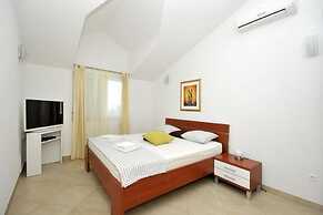 Apartments Villa Moonlight - Two Bedroom Apartment With Sea View Balco