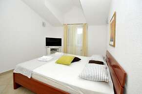 Apartments Villa Moonlight - Two Bedroom Apartment With Sea View Balco