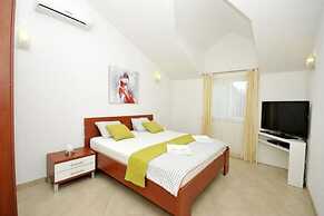 Apartments Villa Moonlight - Two Bedroom Apartment With Sea View Balco