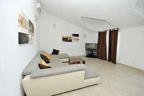 Apartments Villa Moonlight - Two Bedroom Apartment With Sea View Balco