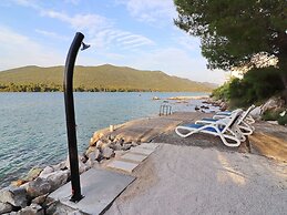 Apartments More & Ja - One Bedroom Apartment With Terrace and Sea View