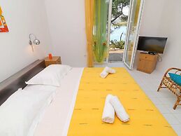 Apartments More & Ja - One Bedroom Apartment With Terrace and Sea View