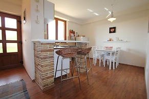 Nice Apartment With Large Garden