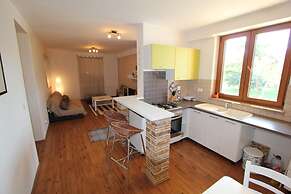 Nice Apartment With Large Garden