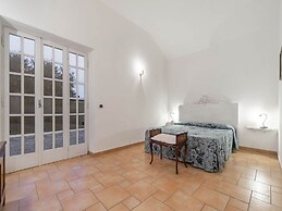 Beautiful Holiday Home in Ardea With Garden