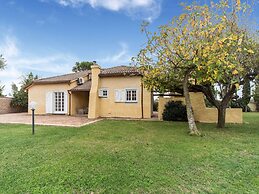 Beautiful Holiday Home in Ardea With Garden