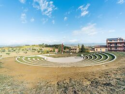 Beautiful Holiday Home in Ardea With Garden