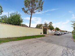 Beautiful Holiday Home in Ardea With Garden