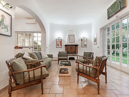 Beautiful Holiday Home in Ardea With Garden