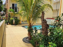 Captivating 3-bed Apartment in Flic en Flac