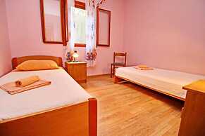 Apartments Bacic - Three Bedroom Apartment With Terrace and Sea View