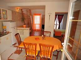 Apartments Tino- Two Bedroom Apartment With Terrace and Sea View