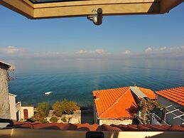 Apartments Tino- Two Bedroom Apartment With Terrace and Sea View