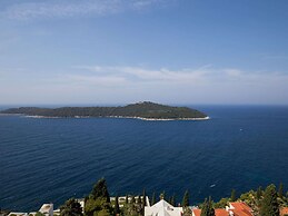 Apartment H&D - Two Bedroom Apartment With Balcony and Sea View