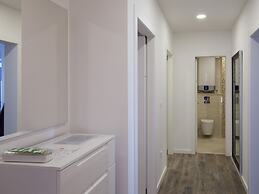 Apartment H&D - Two Bedroom Apartment With Balcony and Sea View