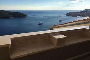 Apartment H&D - Two Bedroom Apartment With Balcony and Sea View