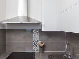 Apartment H&D - Two Bedroom Apartment With Balcony and Sea View