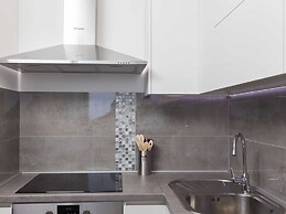 Apartment H&D - Two Bedroom Apartment With Balcony and Sea View