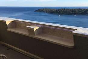Apartment H&D - Two Bedroom Apartment With Balcony and Sea View