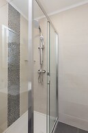 Apartment H&D - Two Bedroom Apartment With Balcony and Sea View