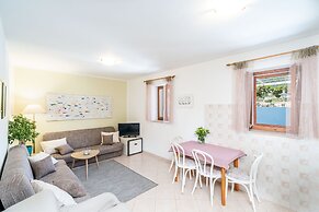 Apartments Lion - Sea House 1