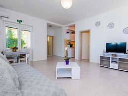 Apartments Kola's Mill - Comfort One Bedroom Apartment With Terrace an